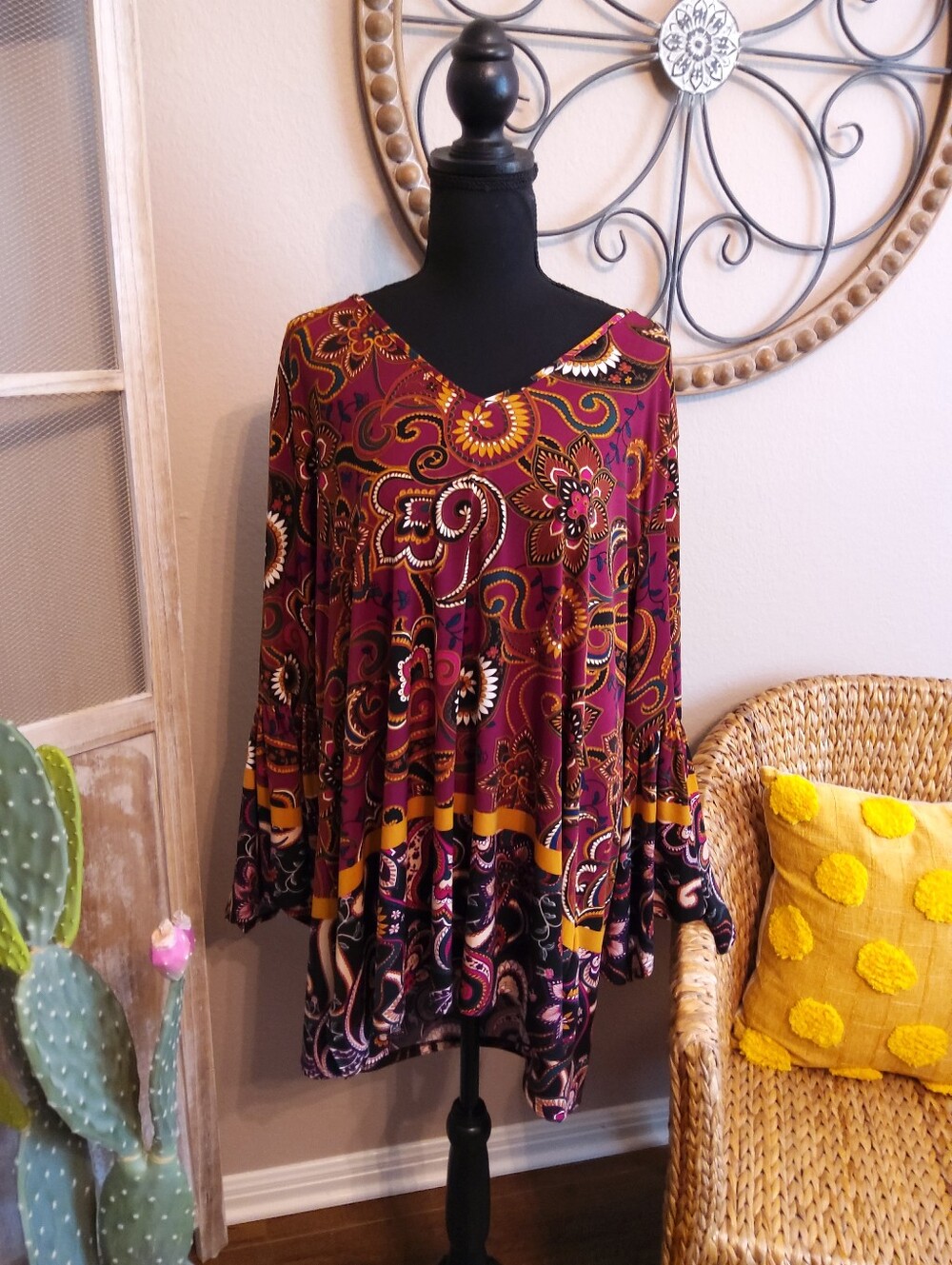 Melissa Paige V-Neck Paisley Bell Sleeve Tunic in Burgundy